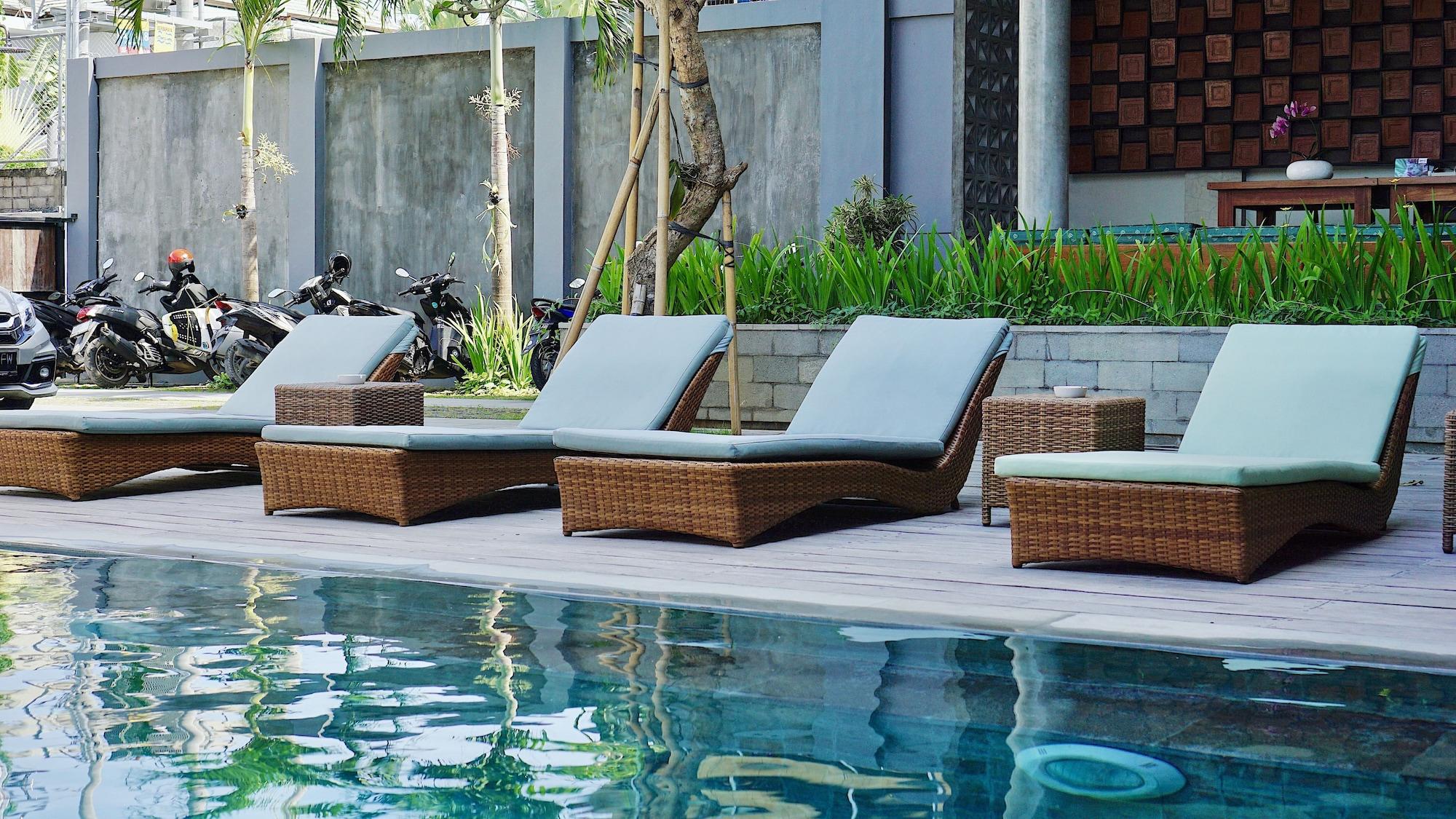 Perissos Echo Beach Canggu  Exterior photo