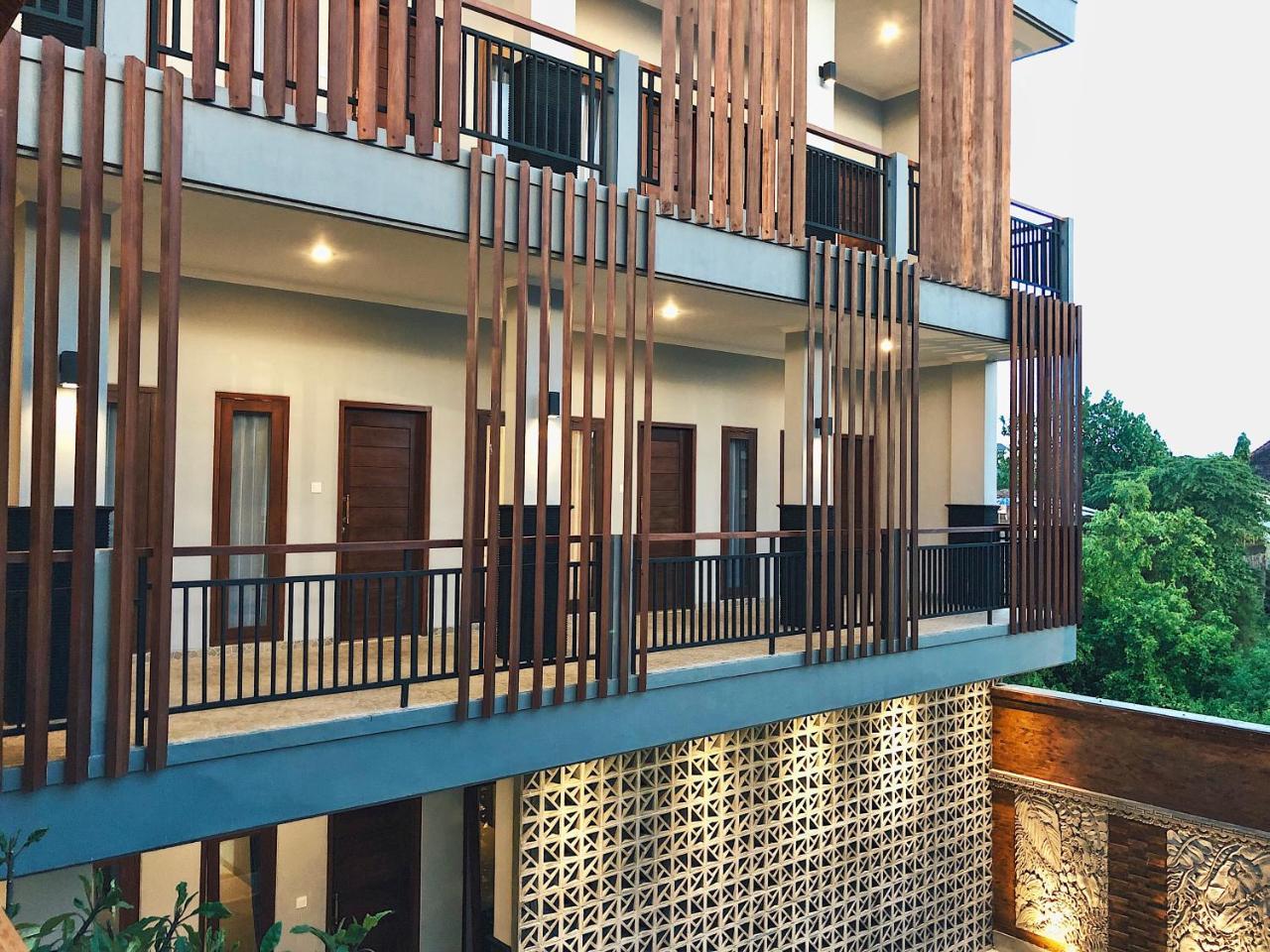 Perissos Echo Beach Canggu  Exterior photo