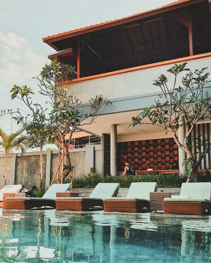 Perissos Echo Beach Canggu  Exterior photo